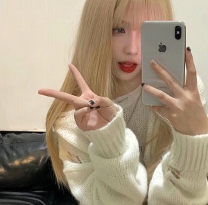 抖音纹身可以举报吗抖音纹身能否举报?在社交媒体时代,特别是短视频平台如抖音上,人们越来越喜欢通过各种创意的方式表达自我。然而,对于一些可能引起争议或不适宜的纹身设计,是否应该进行举报是一个值得讨论的话题。